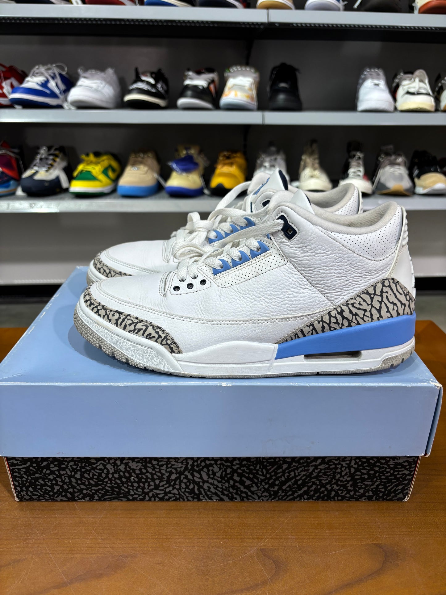 Preowned Air Jordan 3 UNC