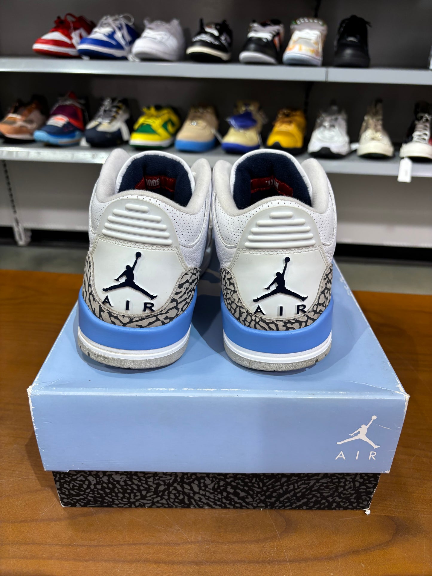 Preowned Air Jordan 3 UNC