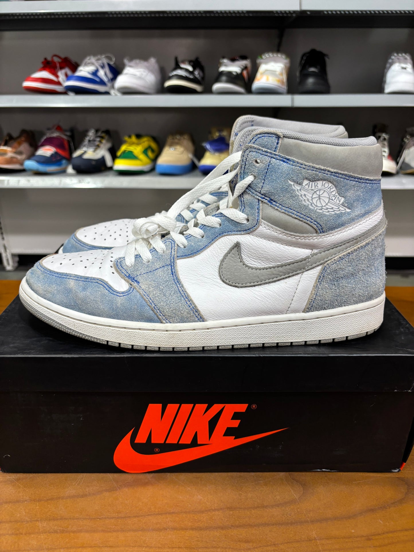 Preowned Air Jordan 1 hyper royal