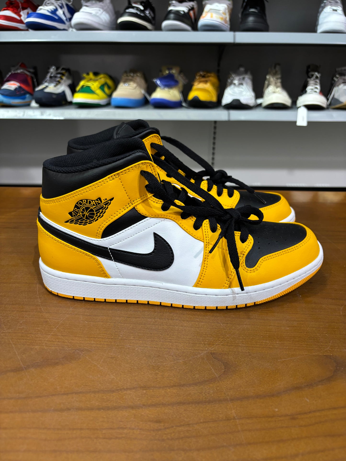 Preowned Air Jordan 1 Mid Taxi