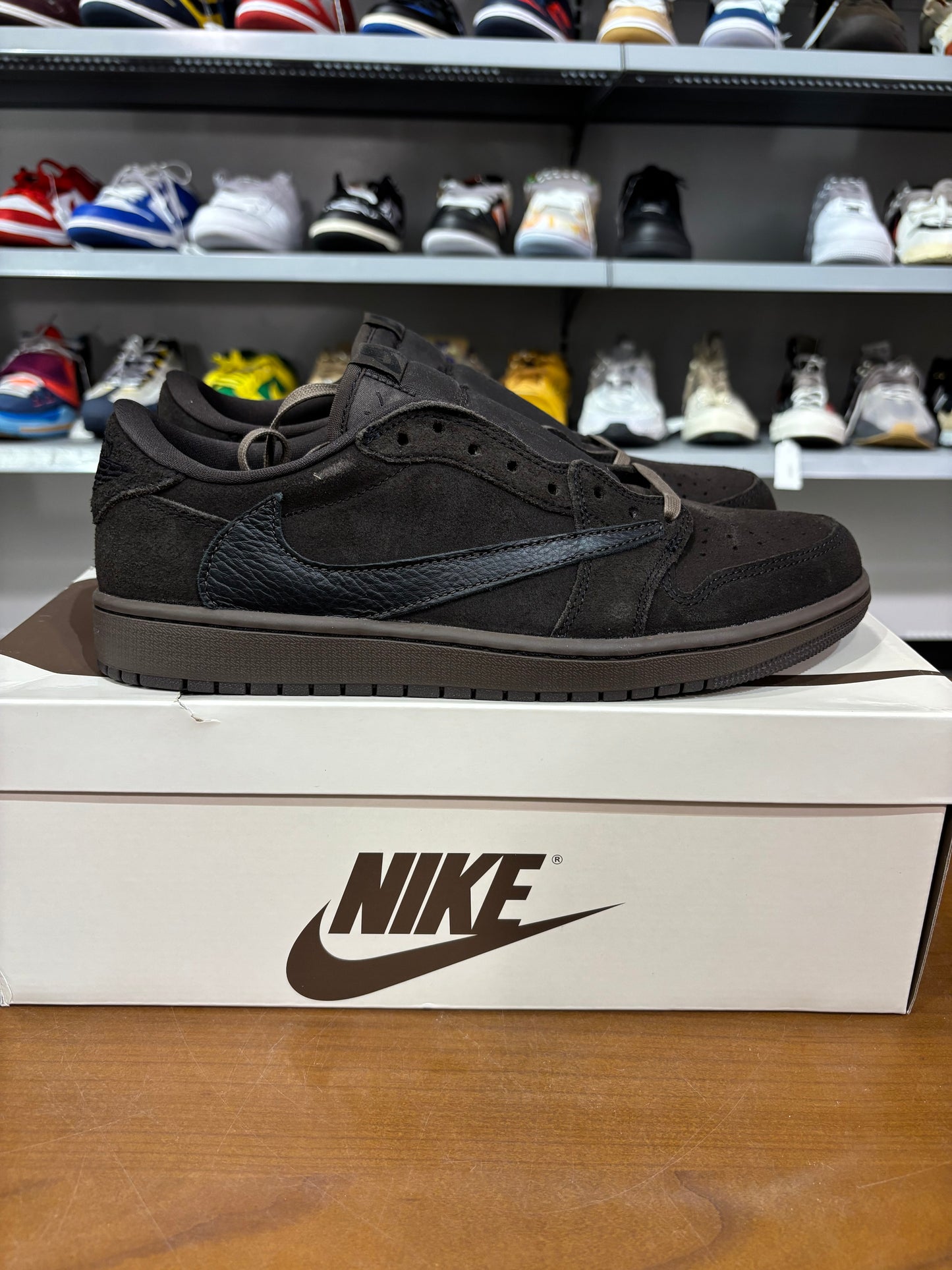 Travis Scott Air Jordan 1 Low Velvet Brown