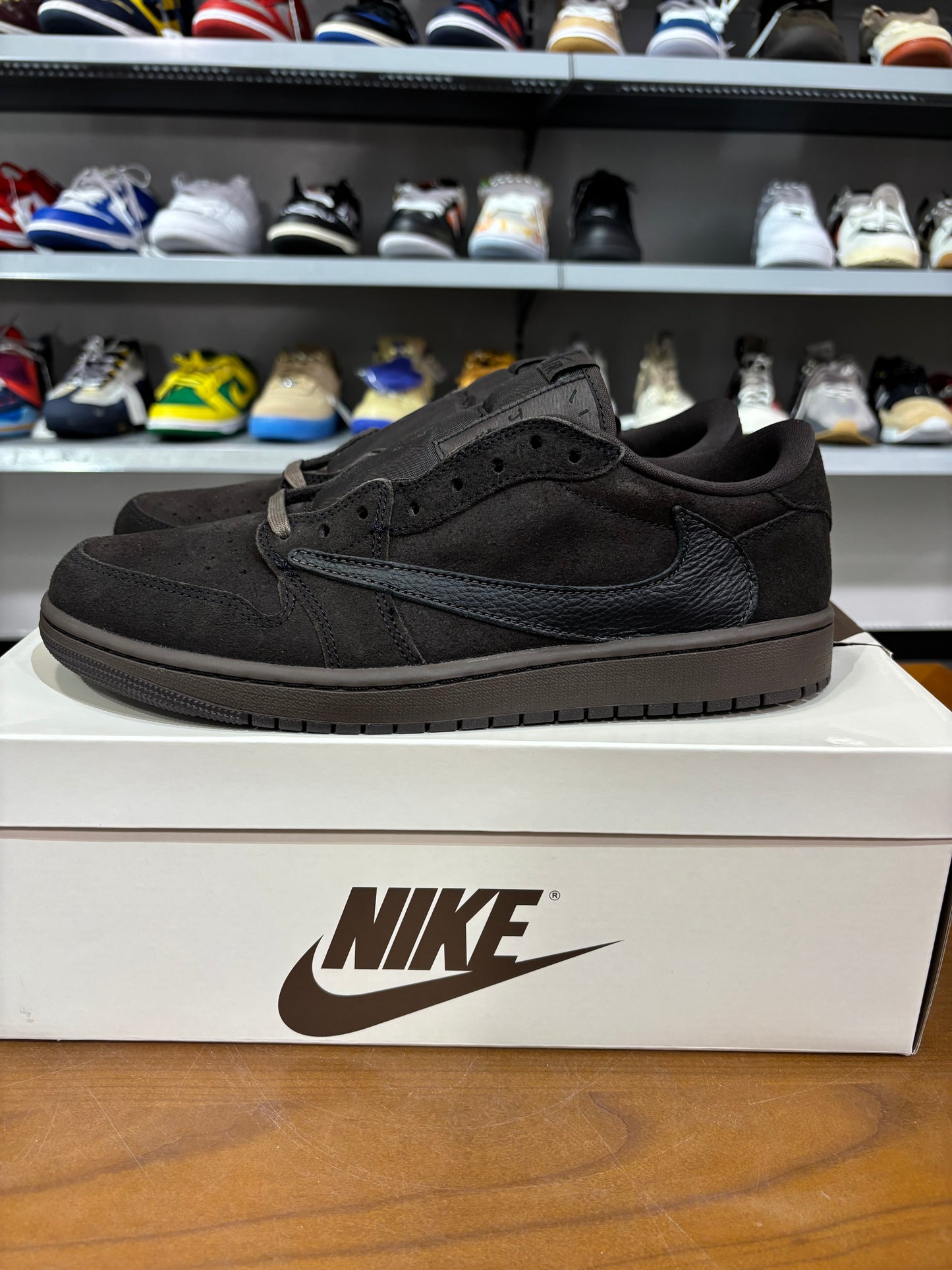 Travis Scott Air Jordan 1 Low Velvet Brown