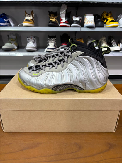 Preowned Nike Foamposite One Silver Volt Camo