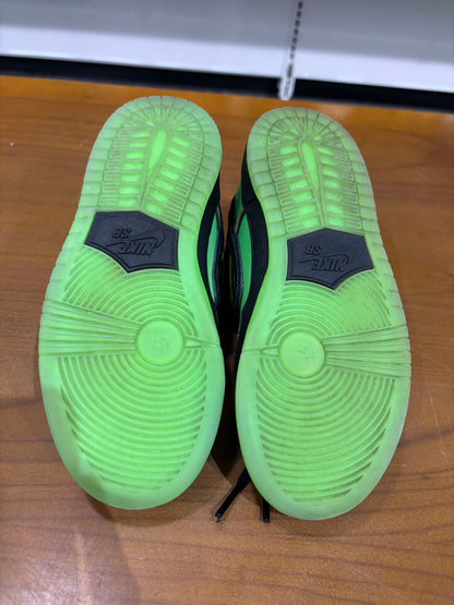 Preowned Nike SB Dunk Low Powerpuff Green Buttercup