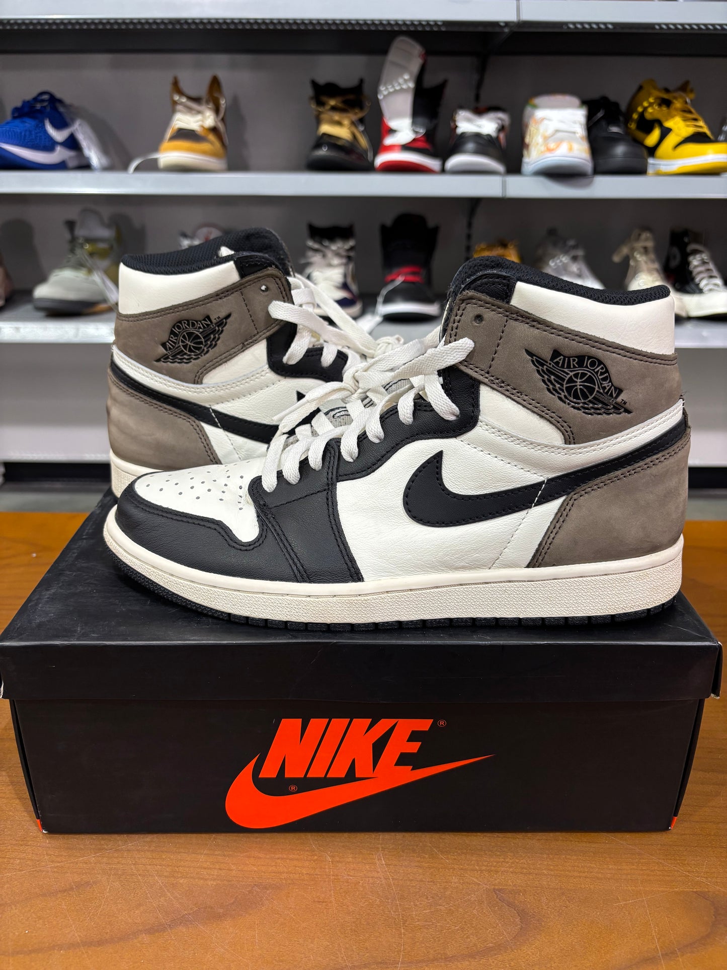 Preowned Air Jordan 1 Mocha