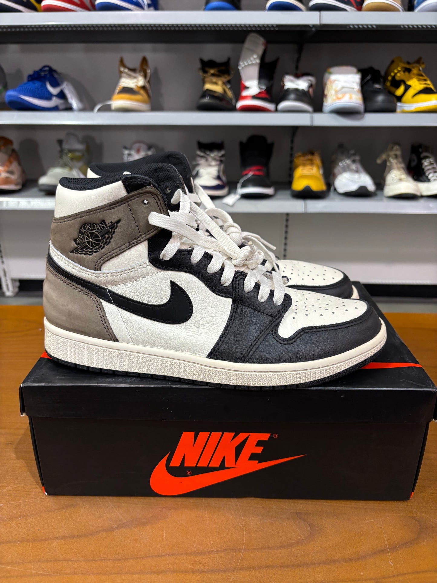 Preowned Air Jordan 1 Mocha