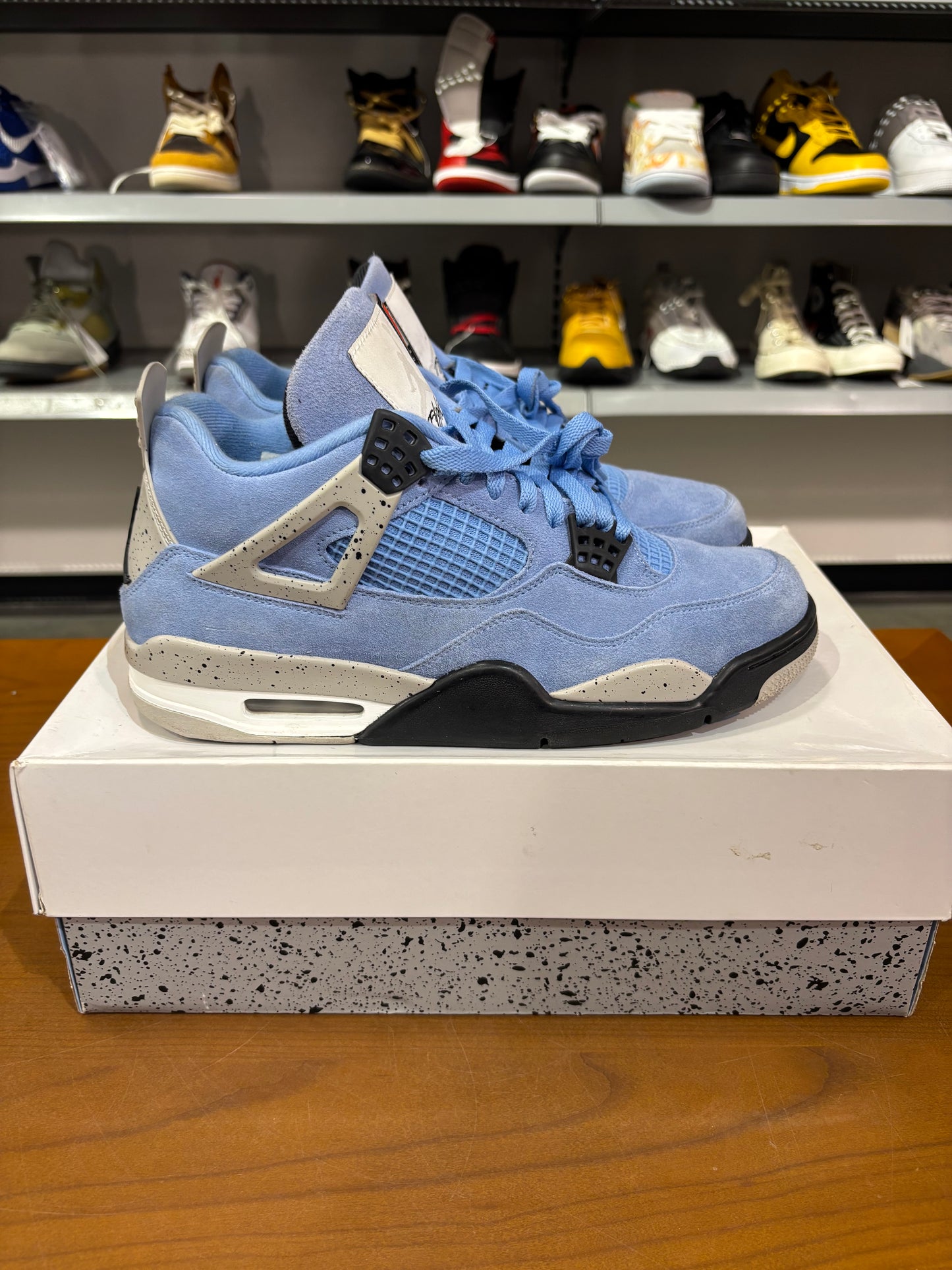 Preowned Air Jordan 4 University Blue