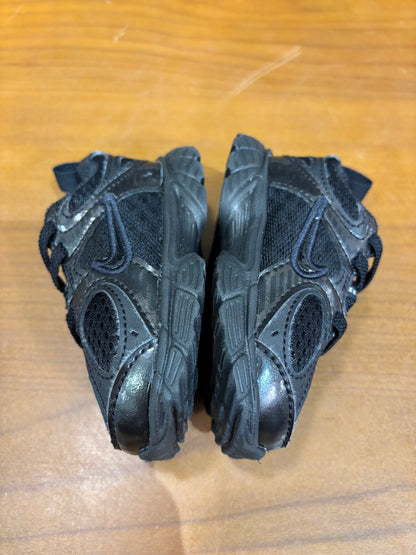 Preowned Nike V5 RNR Black Anthracite