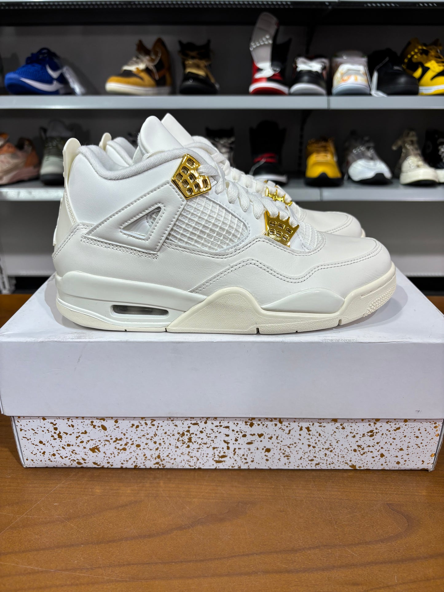 Air Jordan 4 Metallic Gold