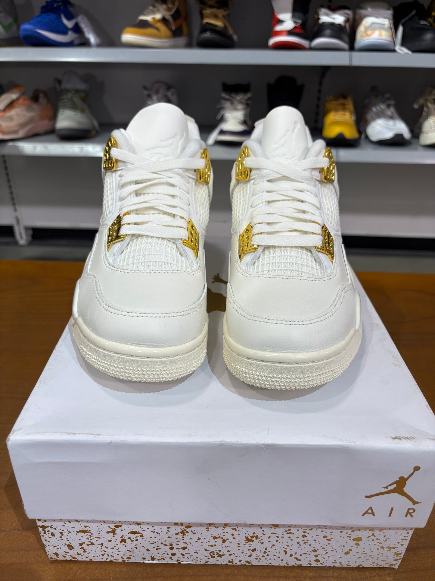 Air Jordan 4 Metallic Gold