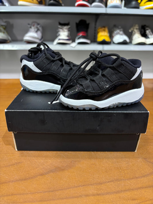 Preowned Air Jordan 11 Low Infrared