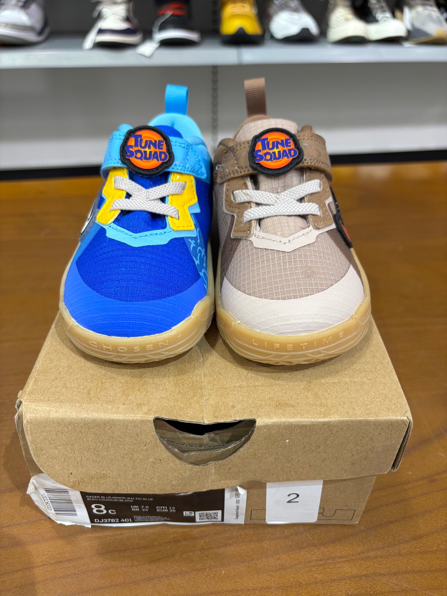 Nike Lebron 18 Low Wile E Vs Roadrunner Space Jam