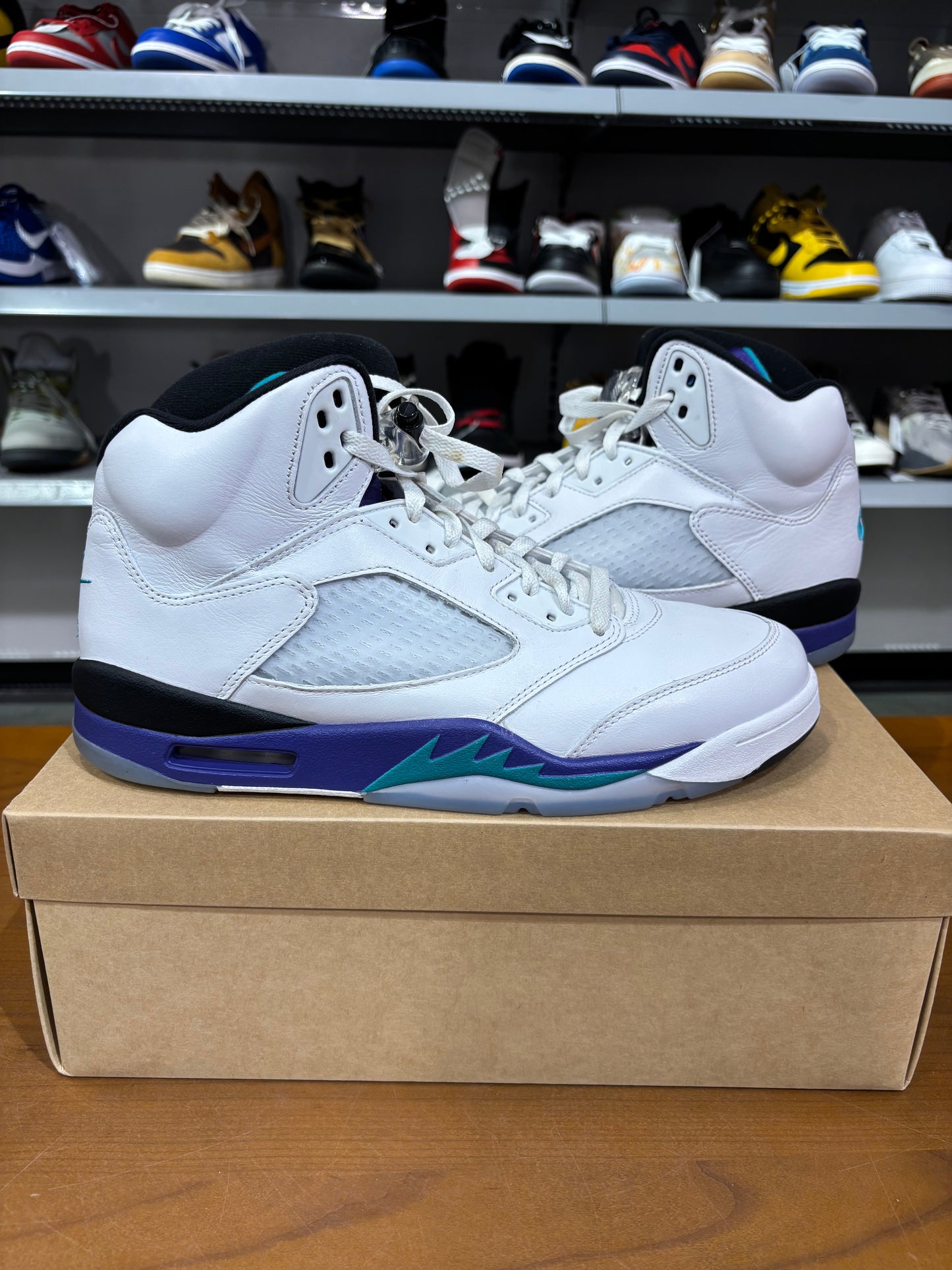 Preowned Air Jordan 5 Grape