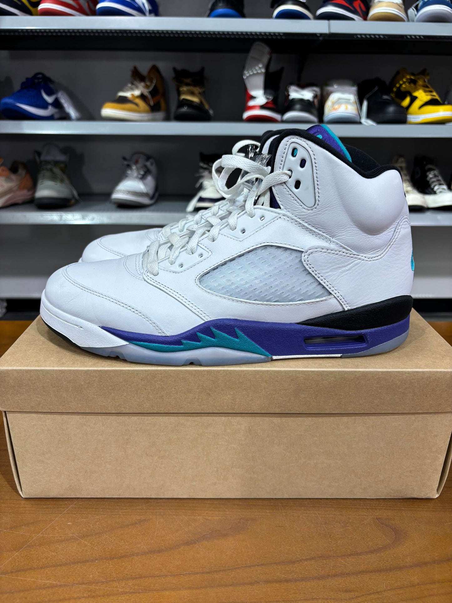 Preowned Air Jordan 5 Grape