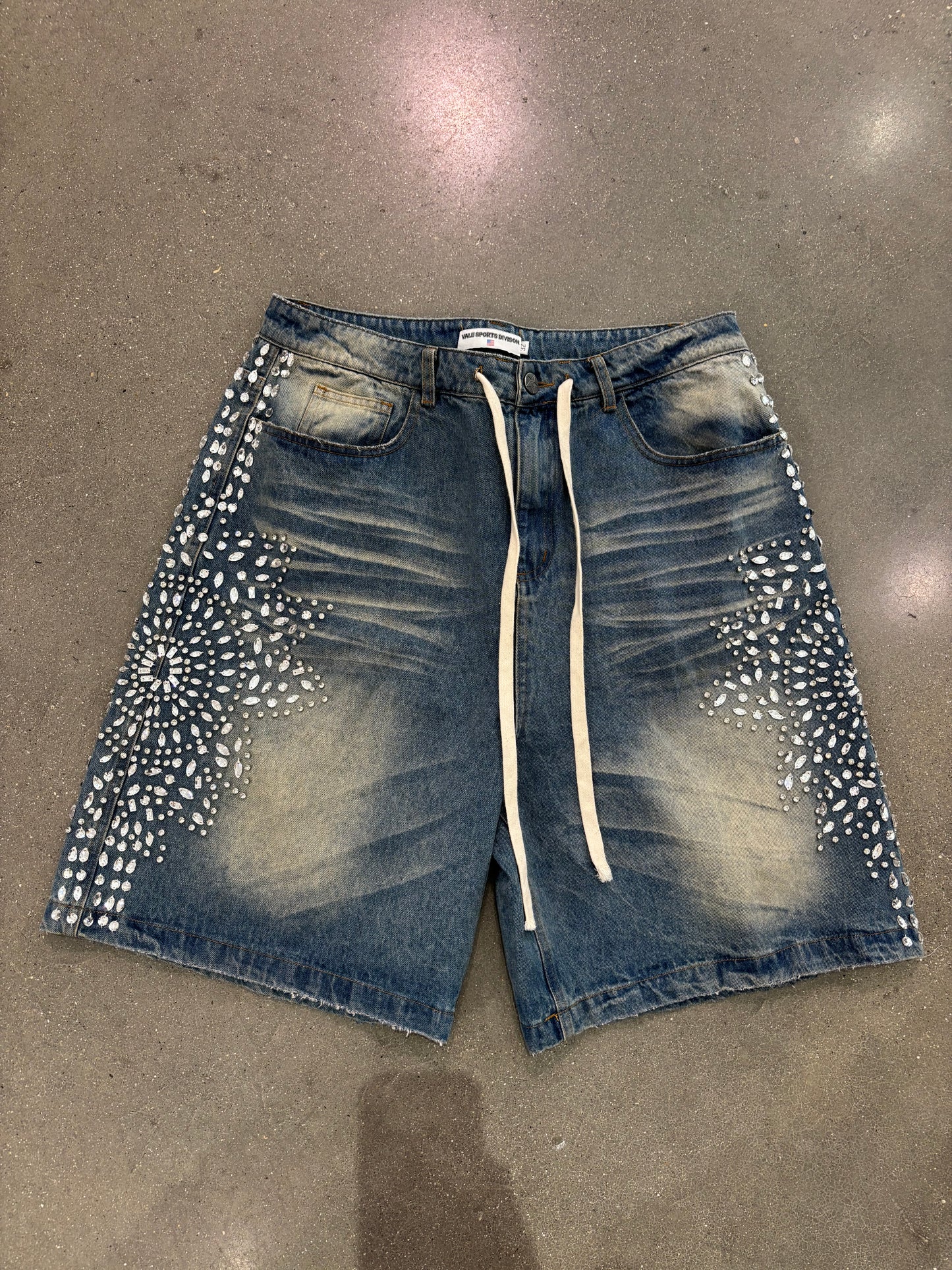 Preowned Vale Jean Shorts Blue Gems