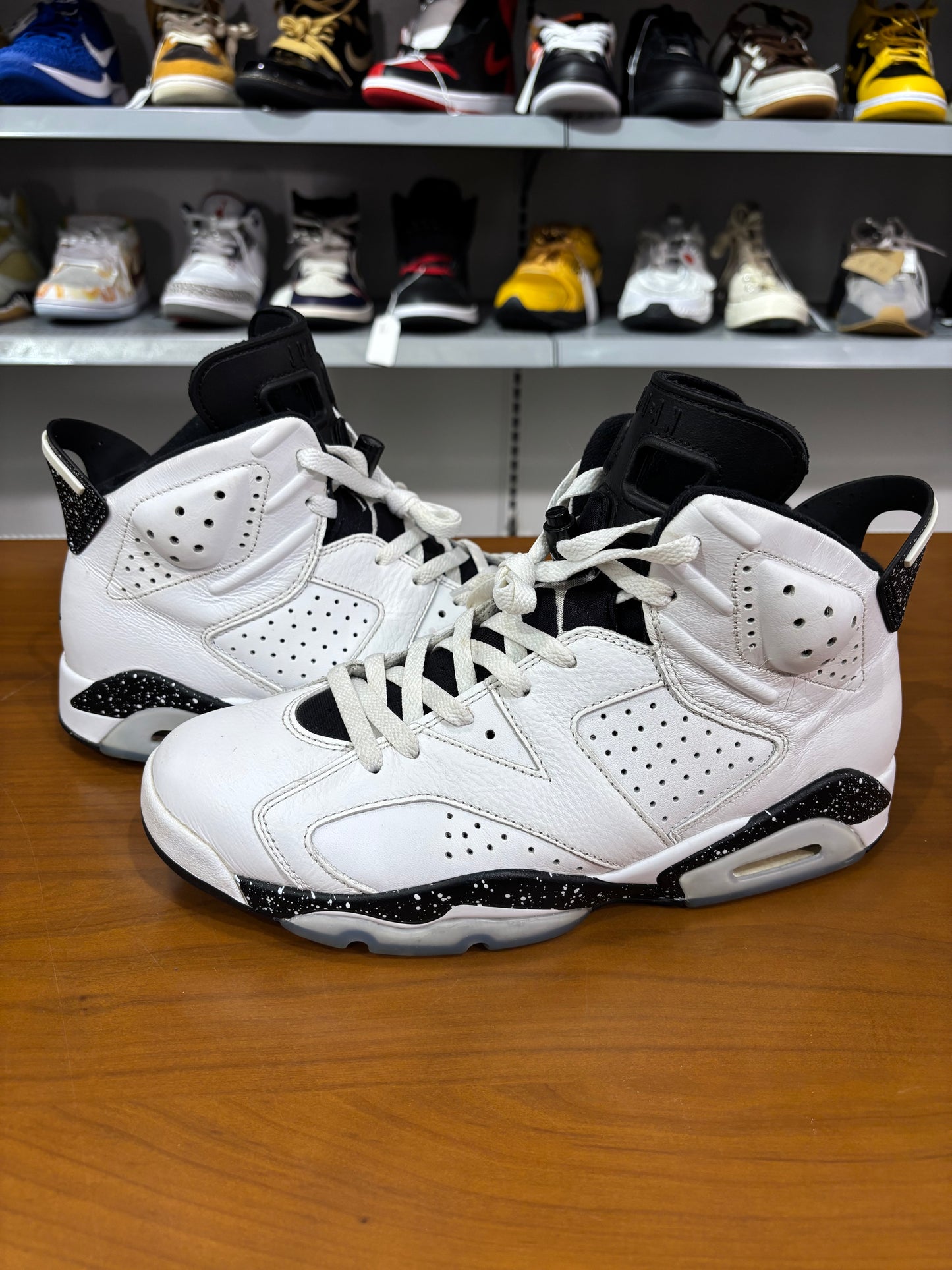 Preowned Air Jordan 6 Reverse Oreo