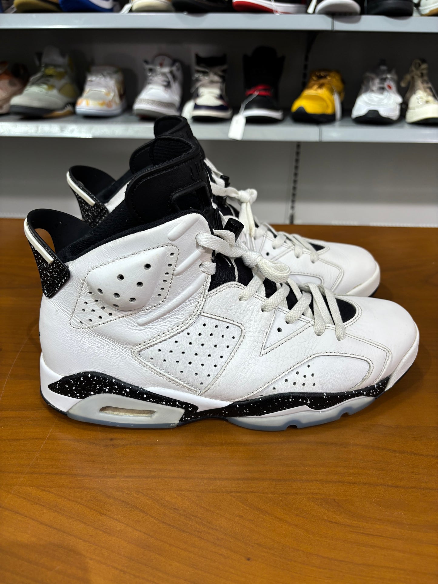 Preowned Air Jordan 6 Reverse Oreo