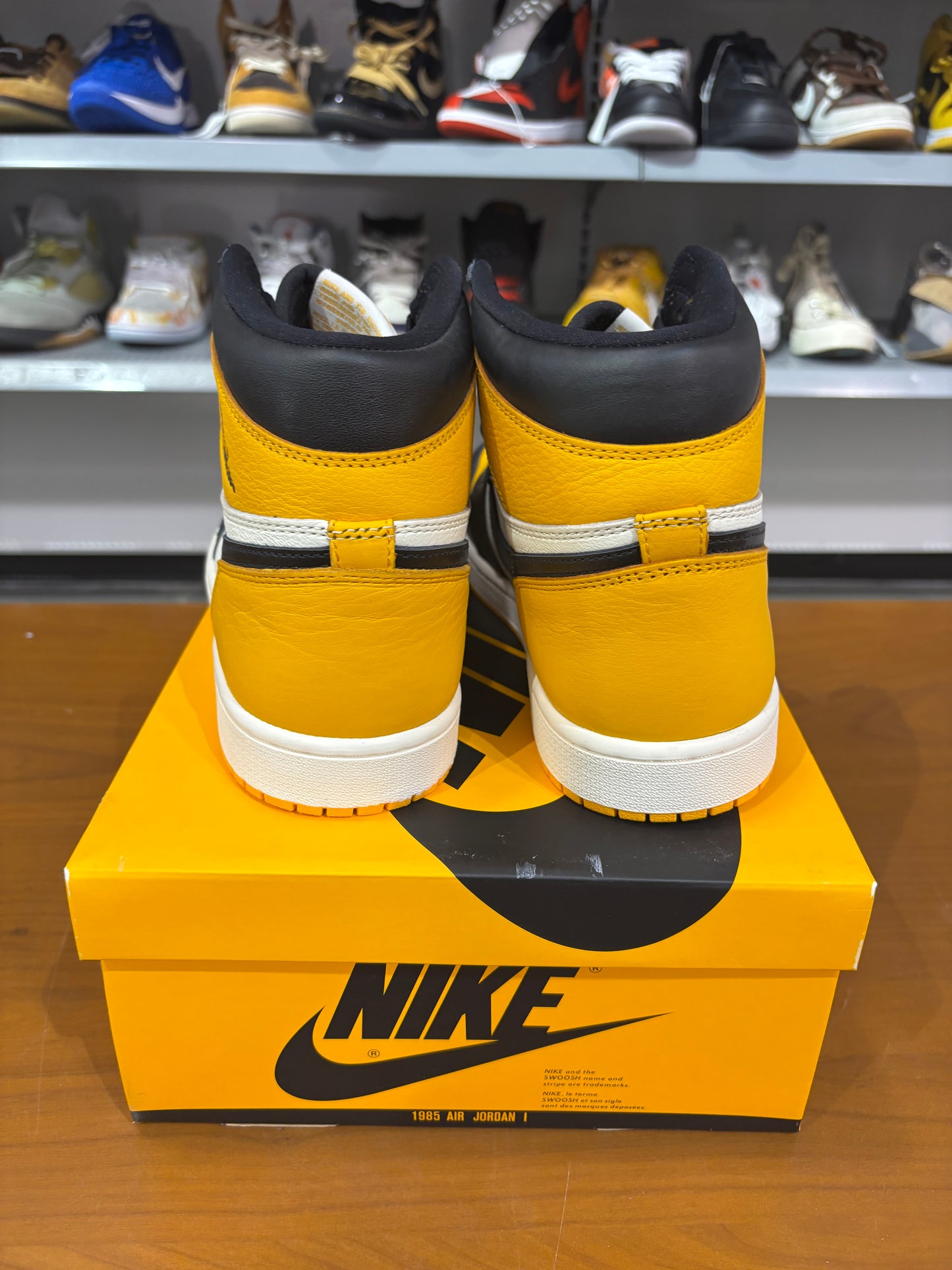 Air Jordan 1 Taxi