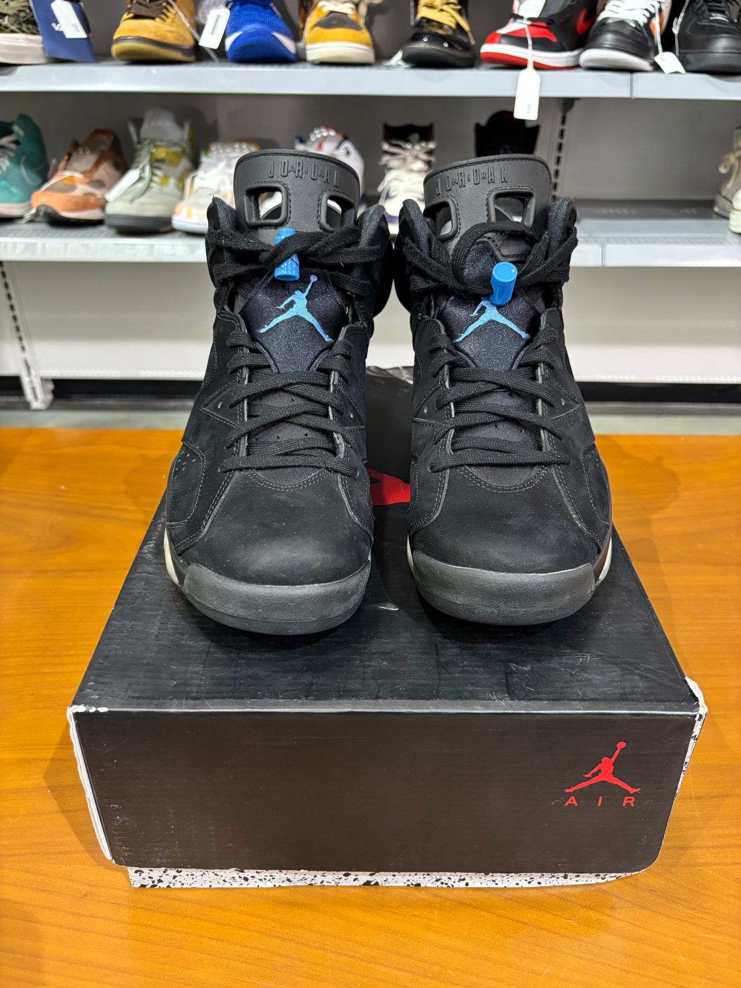 Preowned Air Jordan 6 UNC (2017)