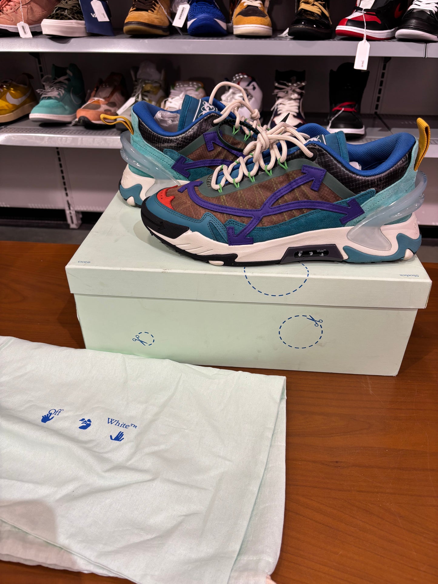 Preowned OFF-White Odsy 2000 Purple Teal