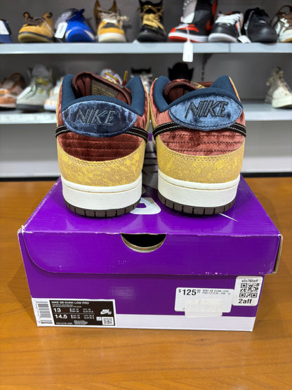 Preowned Nike SB Dunk Low City of Cinema