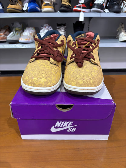 Preowned Nike SB Dunk Low City of Cinema