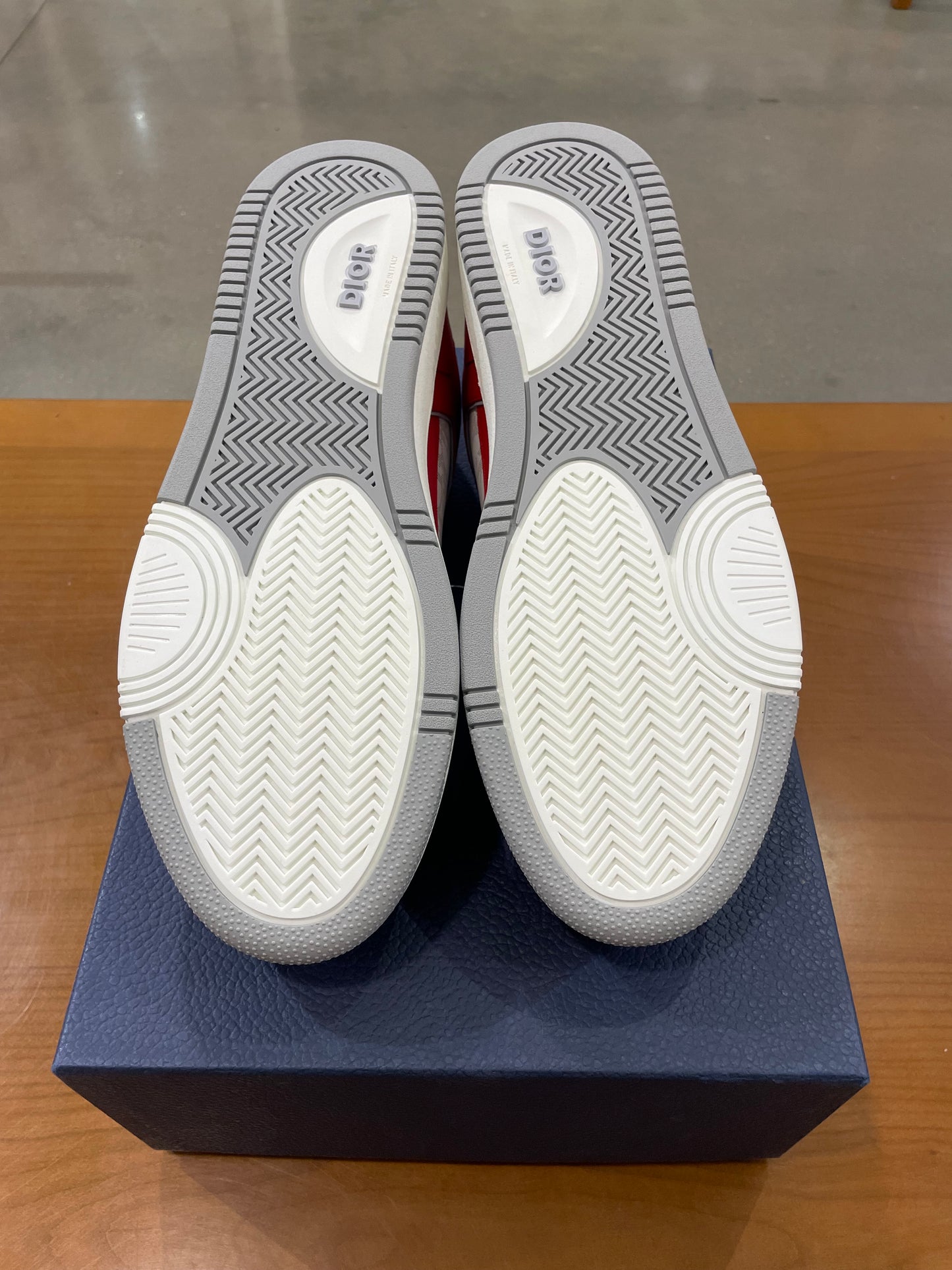 Dior B27 ERL Red White