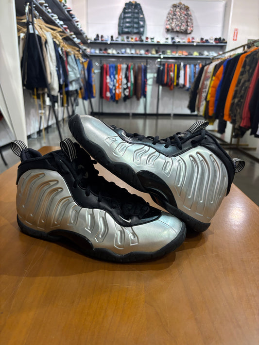 Preowned Nike Air Foamposite 1 Chrome Black