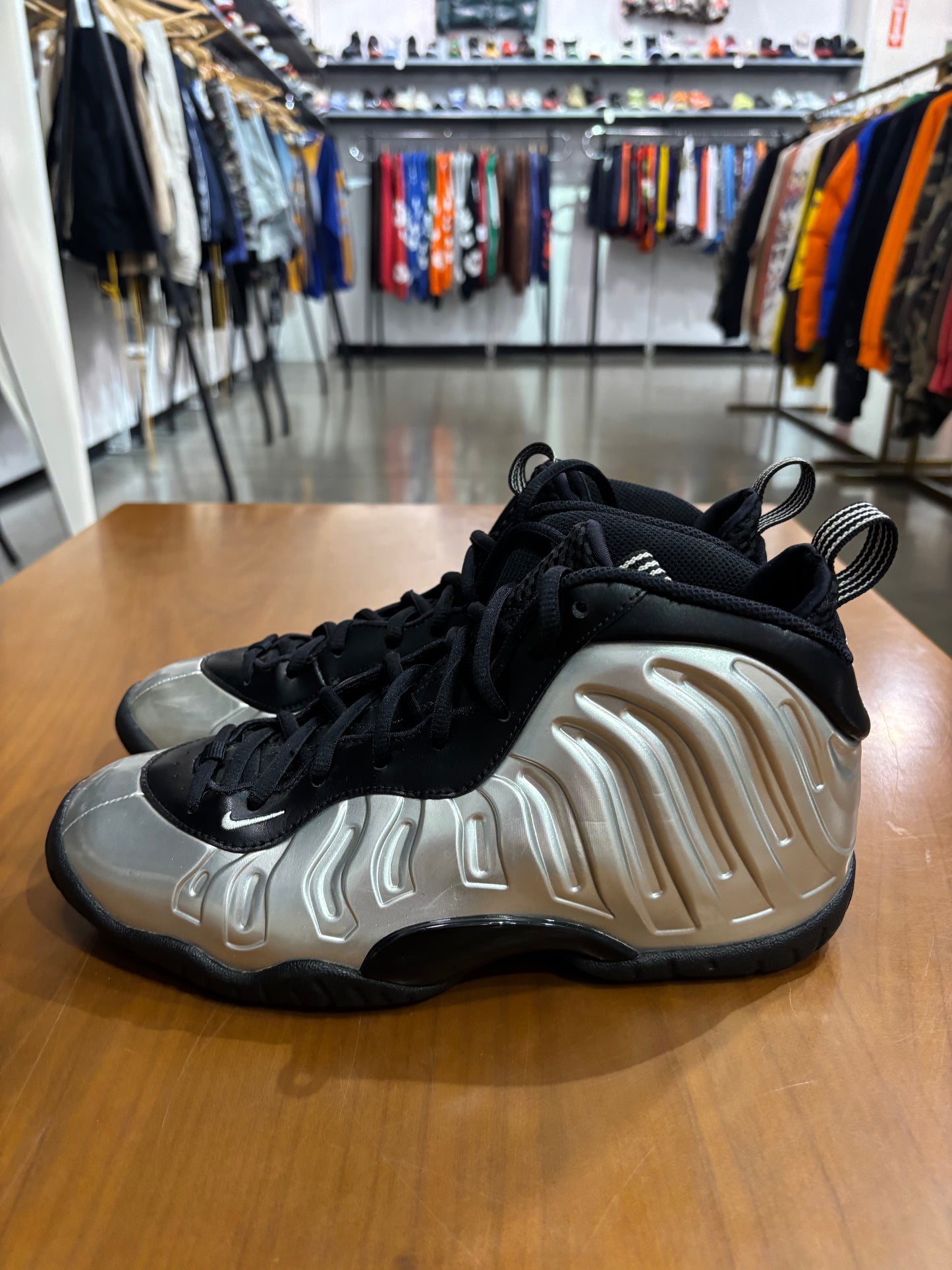 Preowned Nike Air Foamposite 1 Chrome Black