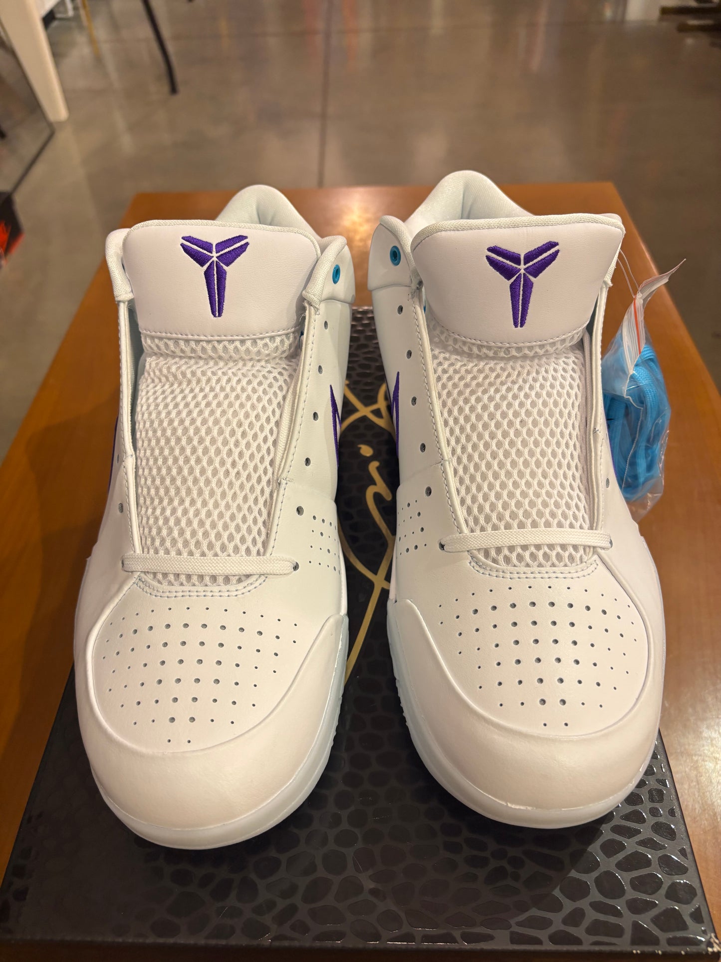 Nike Kobe 4 Draft Day Pack Charolette Hornets (Opened Packaging)