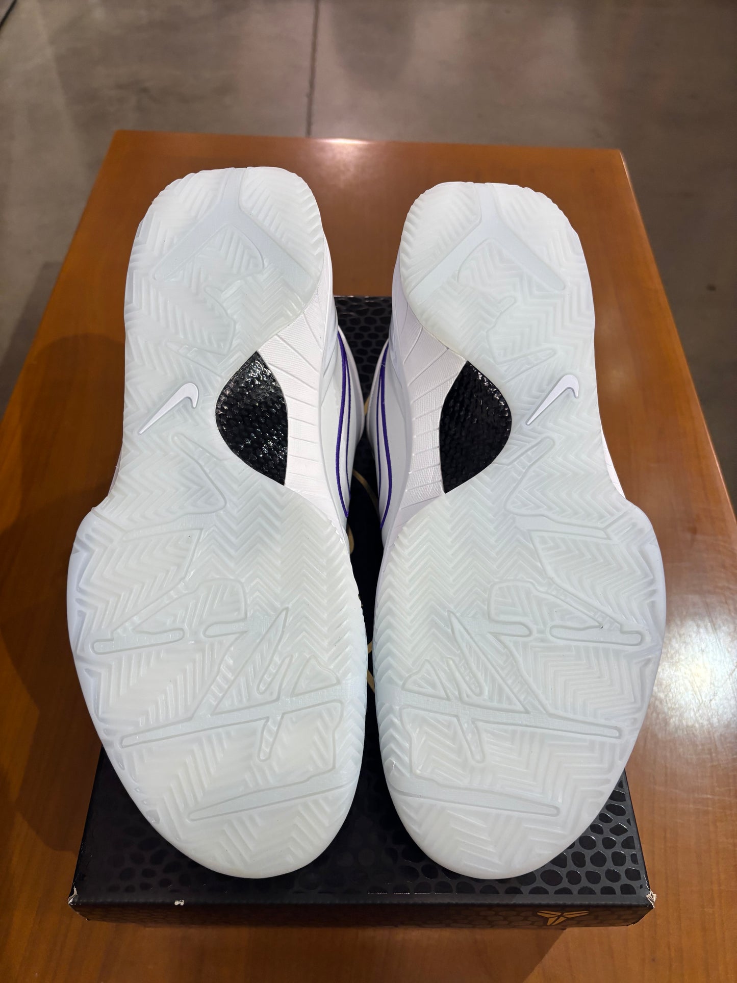 Nike Kobe 4 Draft Day Pack Charolette Hornets (Opened Packaging)