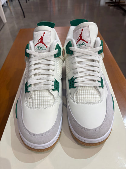 Air Jordan 4 SB Pine Green