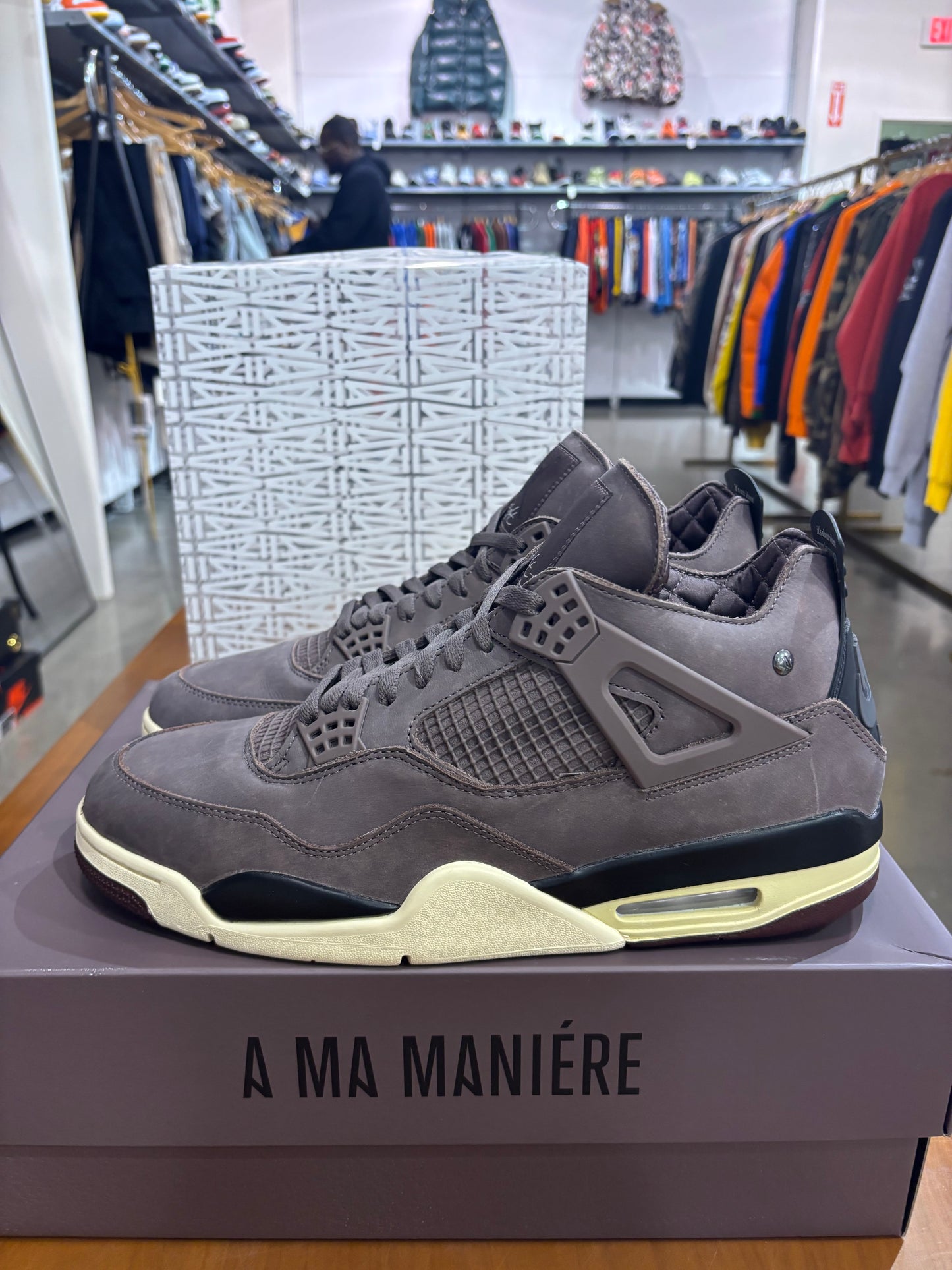 Air Jordan 4 A Ma Maniere Violet Ore