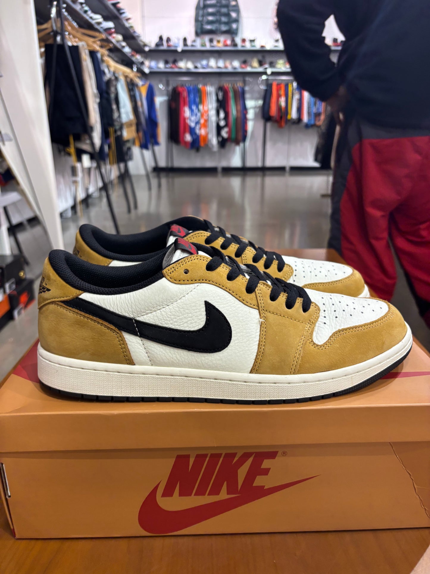 Preowned Air Jordan 1 Low Rookie of the Year