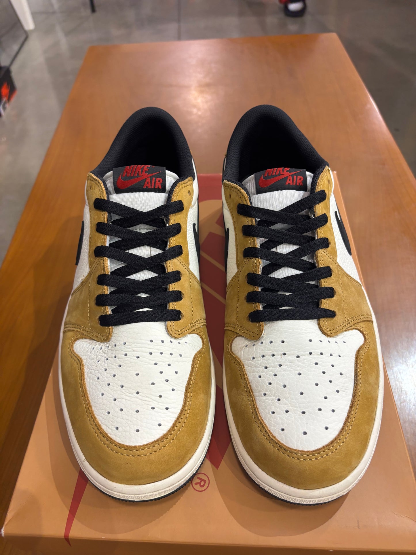 Preowned Air Jordan 1 Low Rookie of the Year