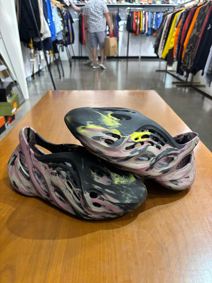 Preowned Adidas Yeezy Foam RNR MX Carbon