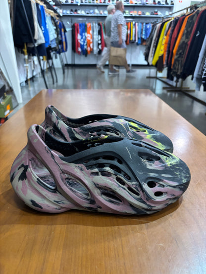Preowned Adidas Yeezy Foam RNR MX Carbon