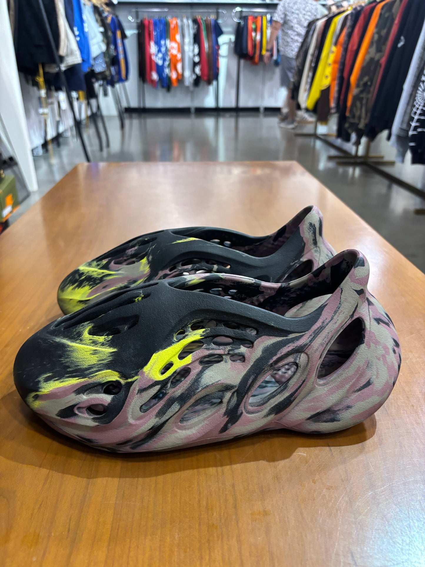 Preowned Adidas Yeezy Foam RNR MX Carbon