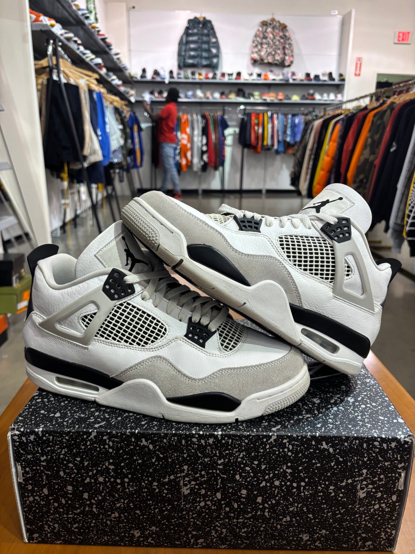 Preowned Air Jordan 4 Military Black