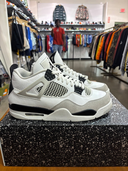 Preowned Air Jordan 4 Military Black