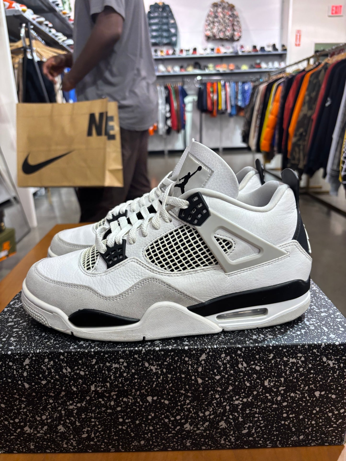 Preowned Air Jordan 4 Military Black