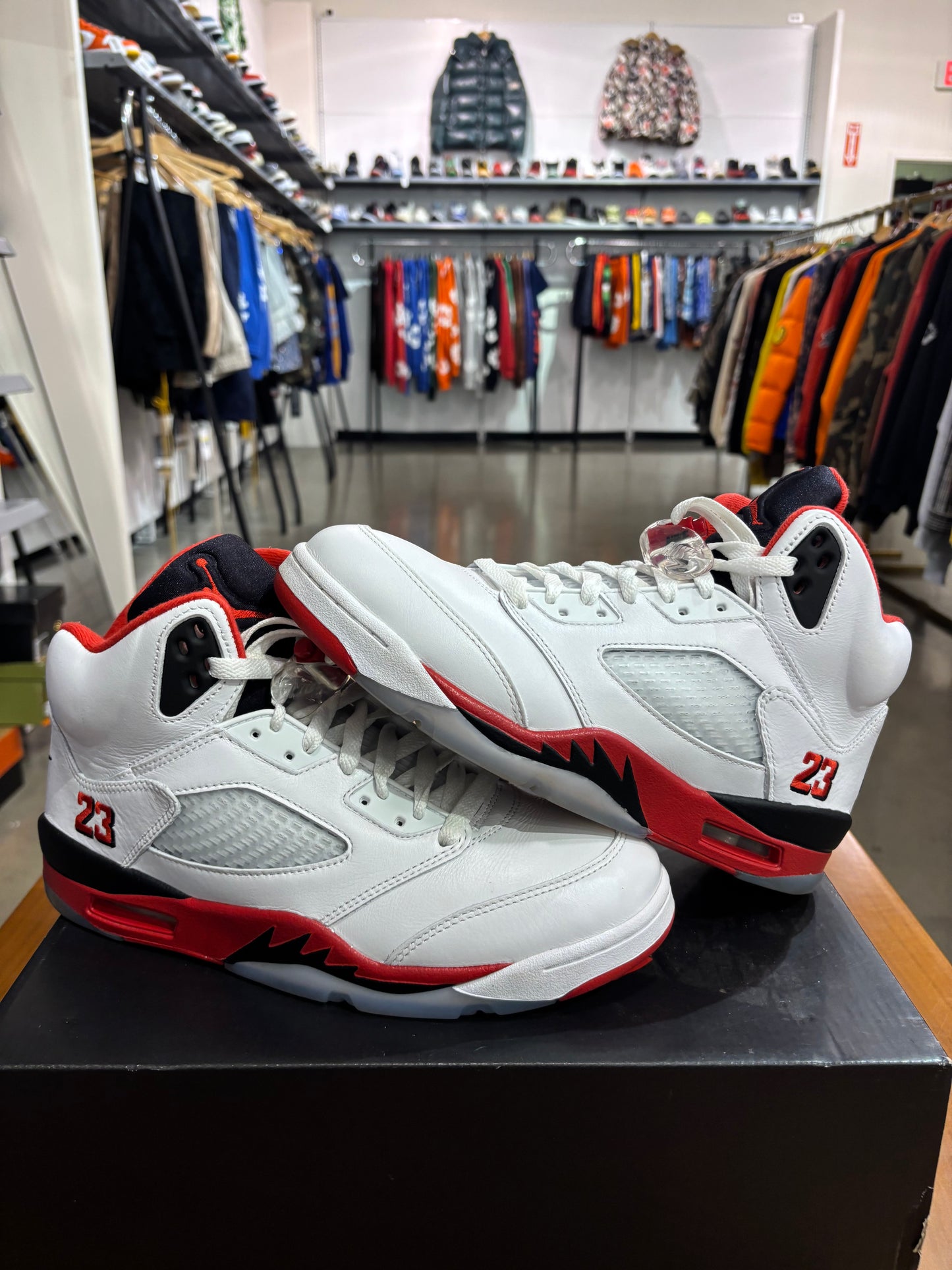 Preowned Air Jordan 5 Fire Red Black Tongue