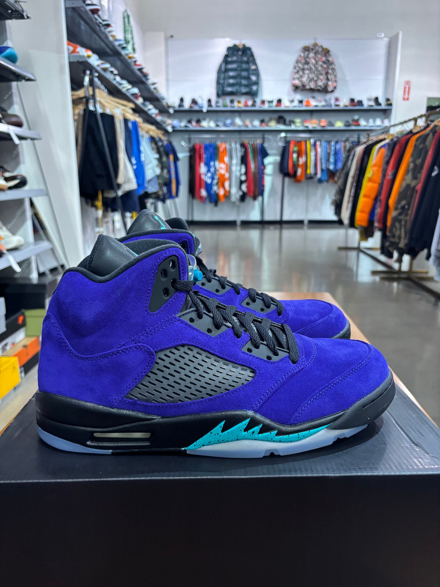 Air Jordan 5 Alternate Grape