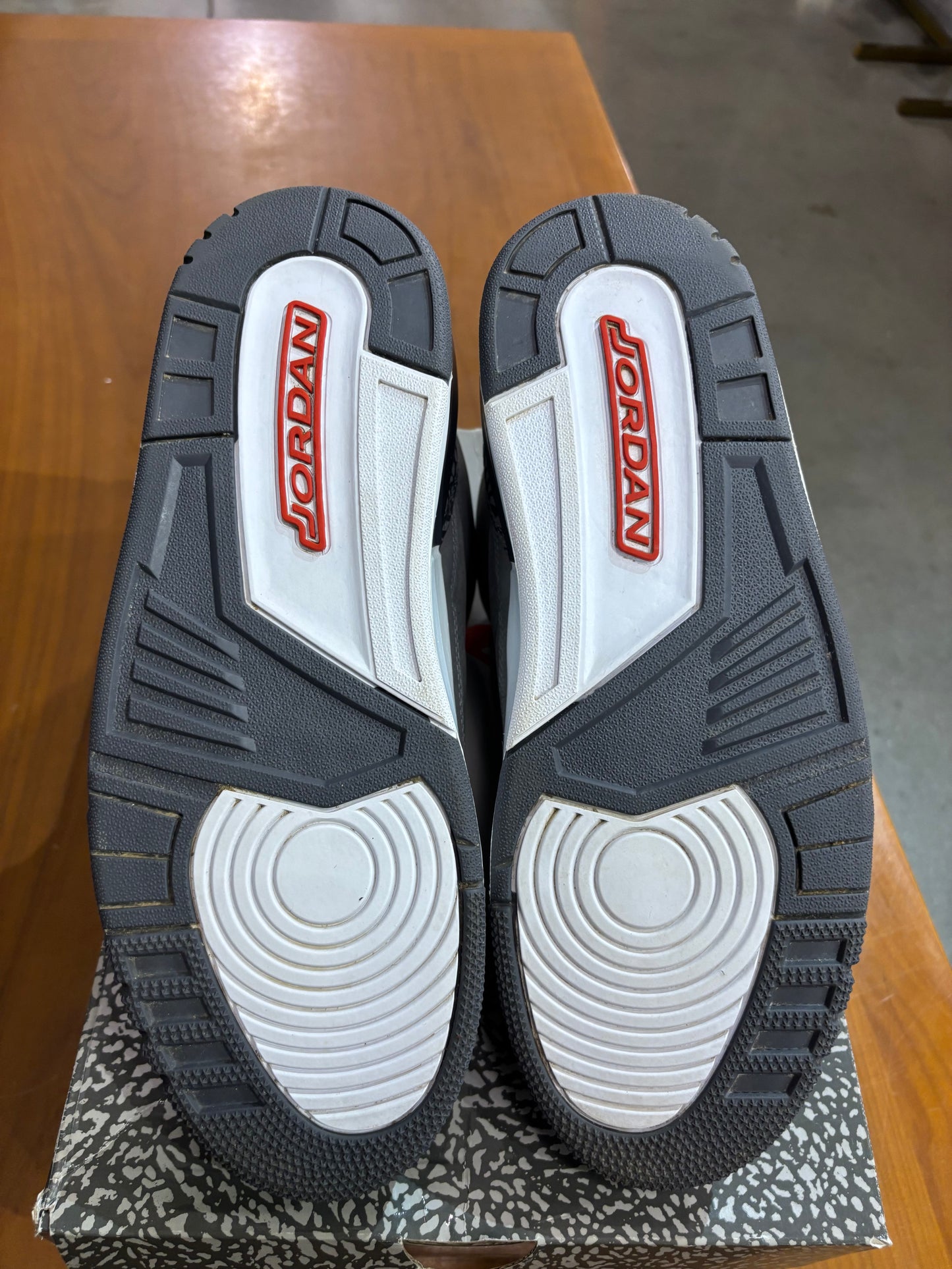 Preowned Air Jordan 3 Cool Grey