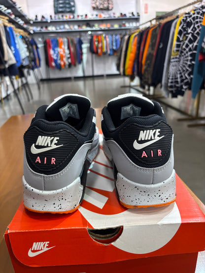 Preowned Air Max 90 White Orange Black