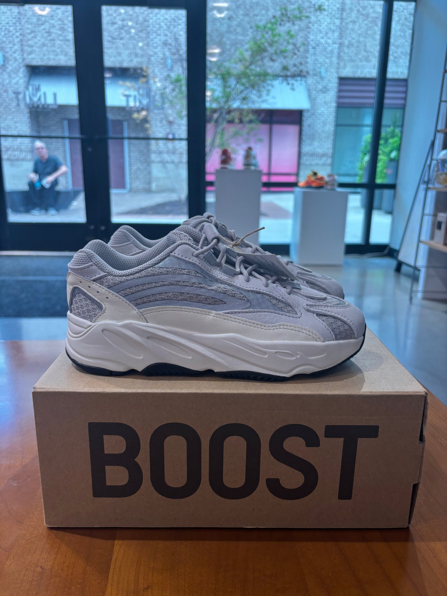 Yeezy 700 V2 Static