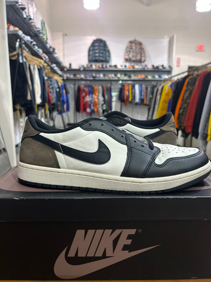 Preowned Air Jordan 1 Low Mocha