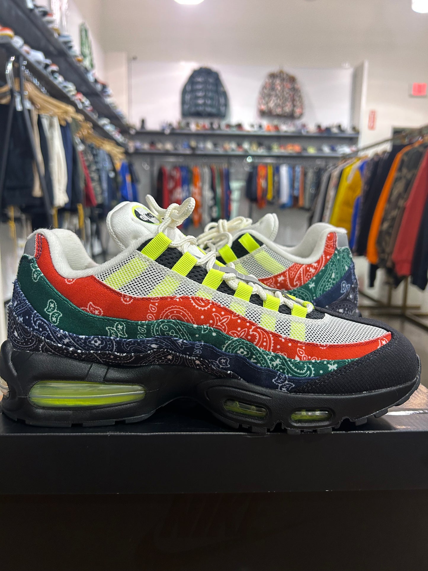 Preowned Air Max 95 Big Bubble Paisley Bandana