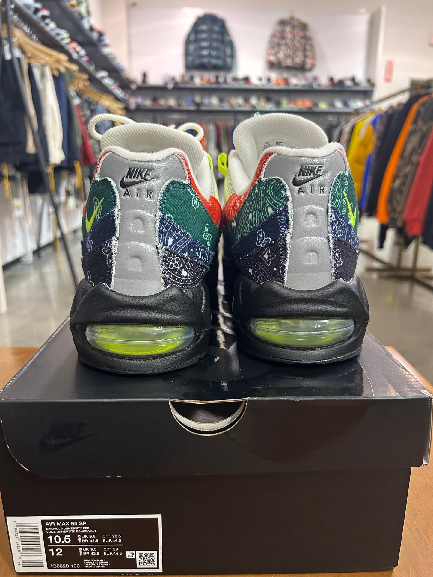 Preowned Air Max 95 Big Bubble Paisley Bandana