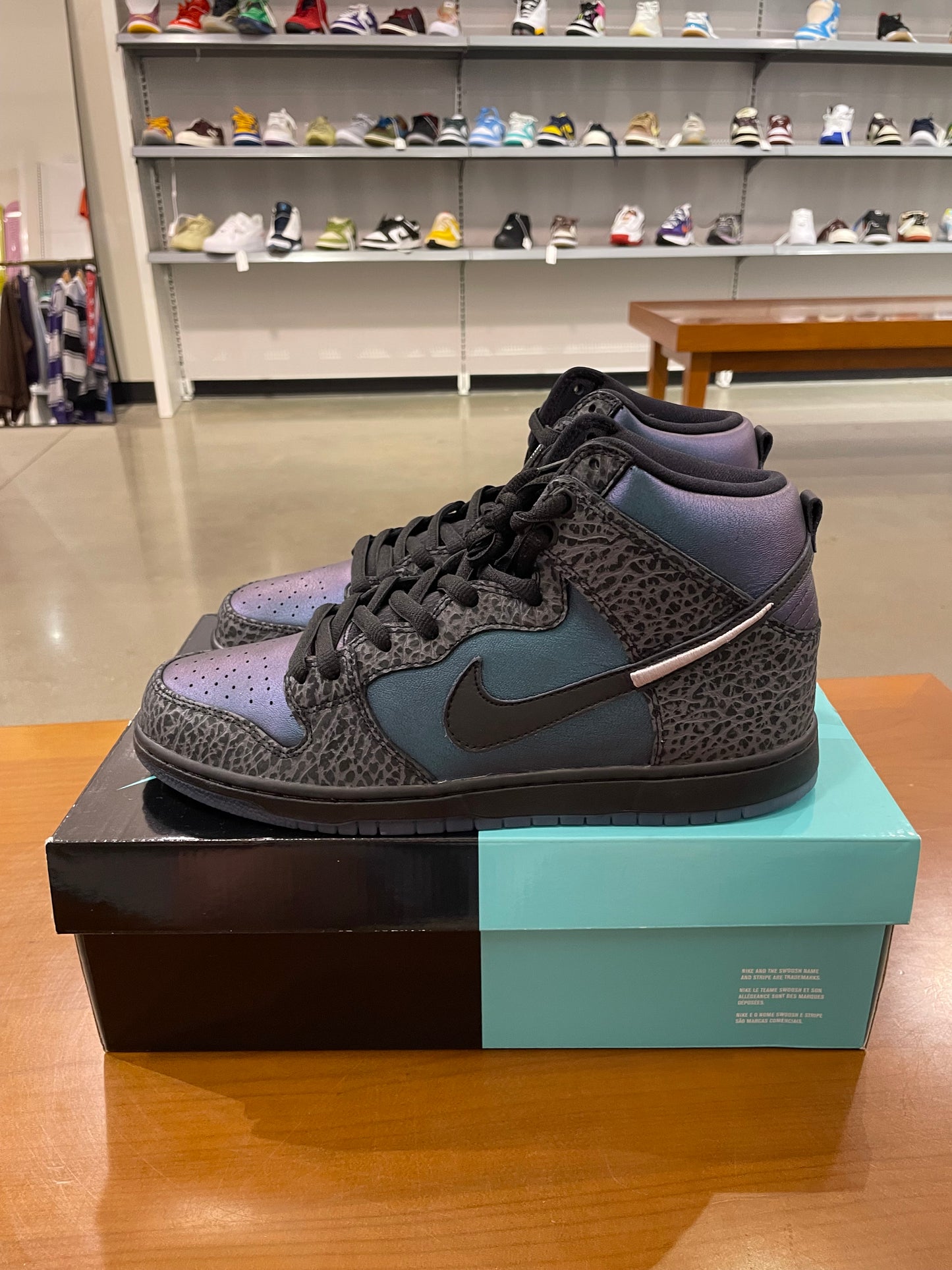 Nike SB Dunk High Black Sheep Hornet